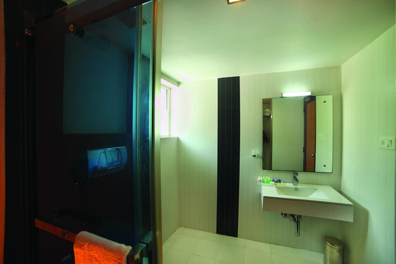 Hotel Zodiac Regency Kollam Εξωτερικό φωτογραφία